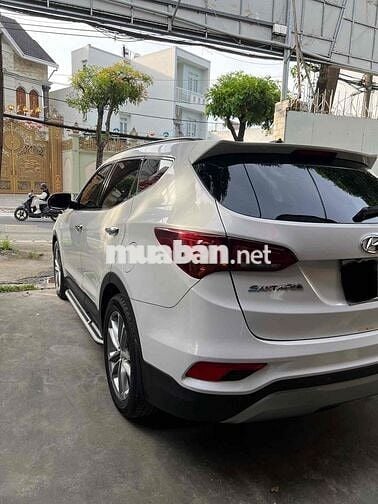 Hyundai Santa Fe 2017 2.2L 4WD - 84777 km