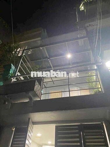 Nhà hẻm 6m 3 x 20 1 lầu có nội thất cơ bản giá 18 triệu