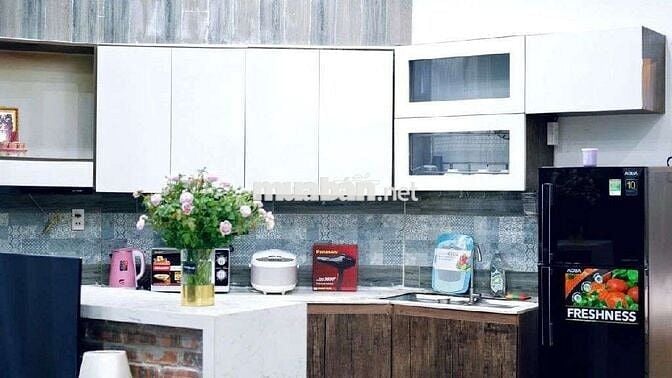 Villa Sân Vườn Giữa TTTP
- Giá Chỉ 3.x Tỷ-DTSD : 104m2-D.Tiền 12tr/th