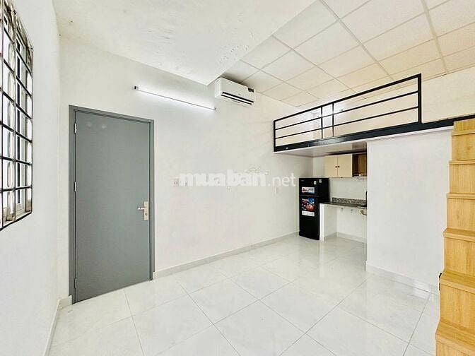 Phòng duplex 32m² – gần chợ Hoàng Hoa Thám, ngay trục Cộng Hòa