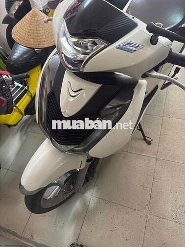 Kẹt tiền xã gấp Honda SH 125I 2018 cbs odo 30000km
