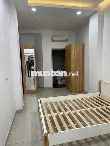 Nhà hẻm 6m 3 x 20 1 lầu có nội thất cơ bản giá 18 triệu
