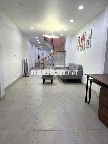 Nhà hẻm 6m 3 x 20 1 lầu có nội thất cơ bản giá 18 triệu