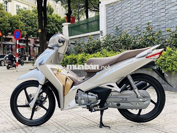 HONDA FUTURE 125 FI KIM PHUN ĐIỆN TỬ 2024 XE ZIN