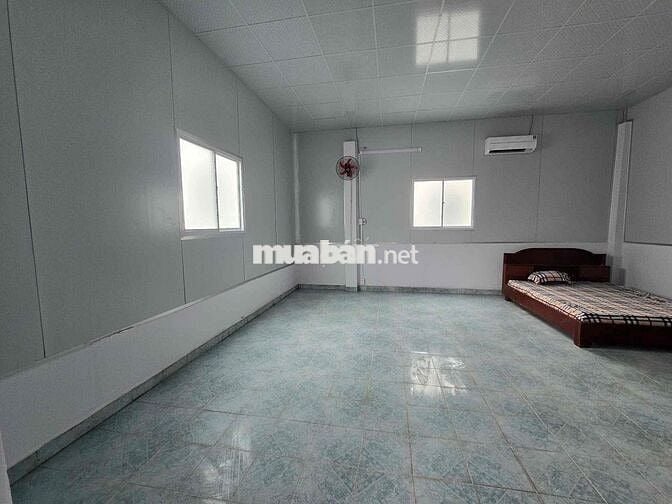 cho thuê phòng trọ nhà góc, WC riêng, ban công cửa sổ, máy lạnh