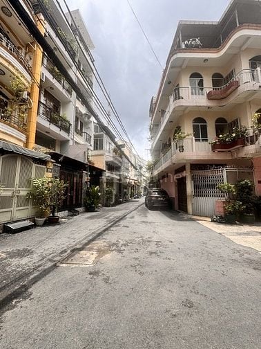 SIÊU PHẨM NGUYỄN TRÃI .Q1 - 33M2 NGANG 4M - 4 TẦNG - GẦN HXH 