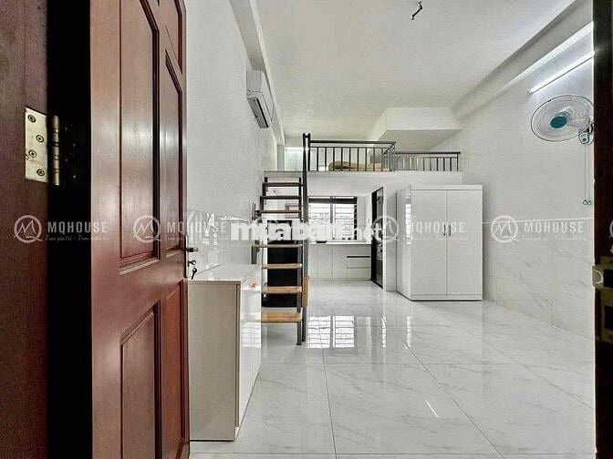 CHO THUÊ CĂN GÁC CỬA SỔ FULL NỘI THẤT NGAY CẦU VƯỢT HOÀNG HOA THÁM 🎉