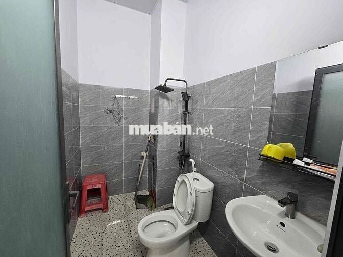 cho thuê phòng trọ nhà góc, WC riêng, ban công cửa sổ, máy lạnh