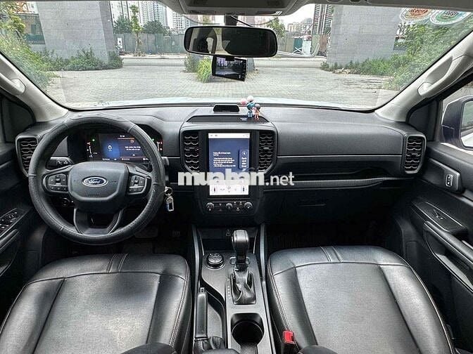Ford Ranger XLS 2.0AT 4x4 sx 2024 màu trắng đẹp