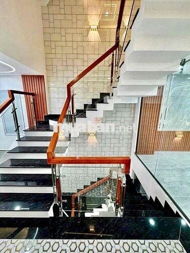Cho Thuê Nhà Mới Kiểu Hiện Đại gần Tên Lửa - Full Nội Thất