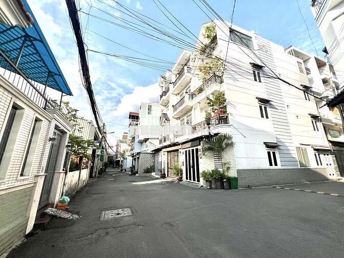 BÁN NHÀ HXT,Ô TÔ NGỦ NHÀ,GẦN MT QUANG TRUNG,4TẦNG BTCT,80M²,8.TỶ TL