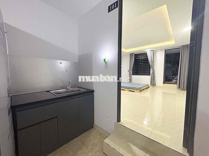 Phòng 40m Ban Công Phan Đăng Lưu P1 Phú Nhuận đầy đủ nội thất