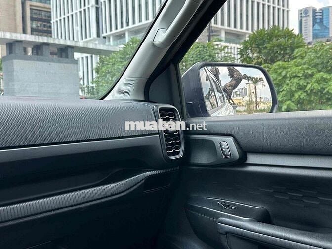 Ford Ranger XLS 2.0AT 4x4 sx 2024 màu trắng đẹp