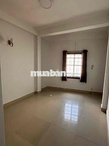 Cho thuê nhà HBG Lý Văn Phức, P.Tân Định, Q.1