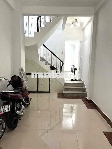 Cho thuê nhà HBG Lý Văn Phức, P.Tân Định, Q.1