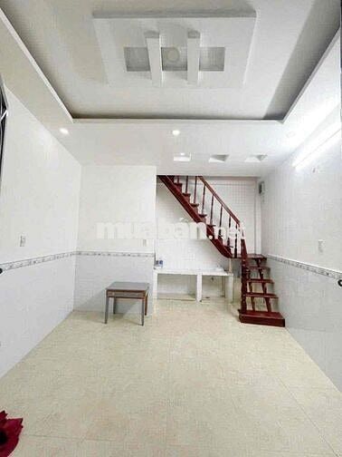 Cho thuê nhà nc 1 Trệt 3 Lầu, 3pn 4vs - Nguyễn Văn Công P3 GV