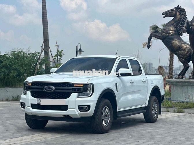 Ford Ranger XLS 2.0AT 4x4 sx 2024 màu trắng đẹp