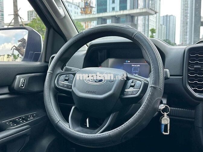 Ford Ranger XLS 2.0AT 4x4 sx 2024 màu trắng đẹp