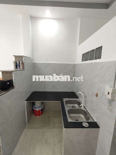 Nguyên căn Bà Hom gần chợ Phú Lâm, sạch, đẹp, hẻm ô tô