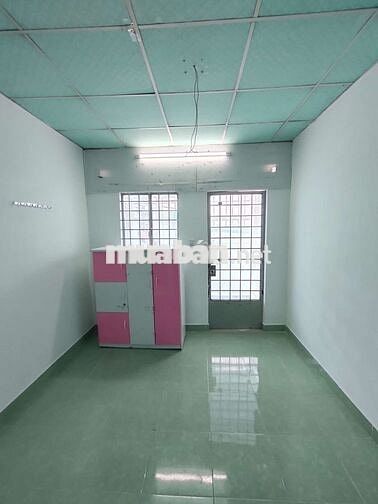 Nguyên căn Bà Hom gần chợ Phú Lâm, sạch, đẹp, hẻm ô tô