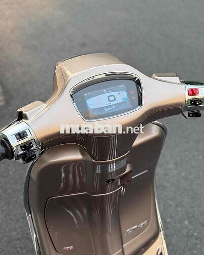 Vespa Sprint TFT 150 2024 odo 6000km