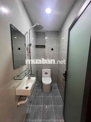 Bán Nhà Giáp Quận 11 4.2m x 7.7m 4 Tỷ 35O tl nhẹ