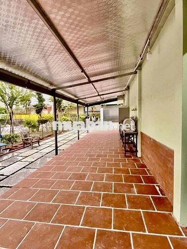 Nhà Biệt Thự Sân Vườn Rộng DT 400m2 Có Nhà 70m2 2Pn 2Wc Quận 12