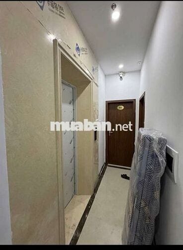 Tôi cần bán nhà mặt ngõ Lê Quang Đạo 7tầng thang máy full nội thất.