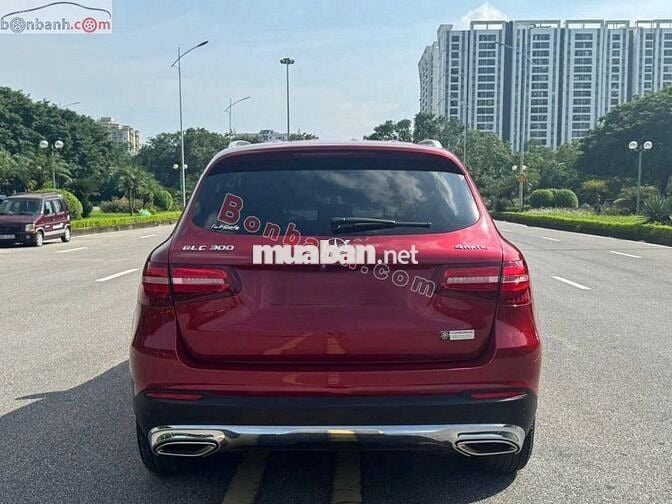 Mercedes Benz GLC 250 4 matic model 2017