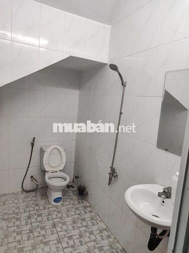 Cho thuê phòng mặt tiền Phạm Thế Hiển
