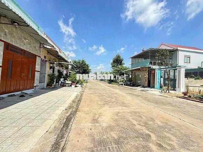 NGỘP Đáng mua, 222m2 Thới Hoà gần trạm y tế trường học. Sổ Riêng