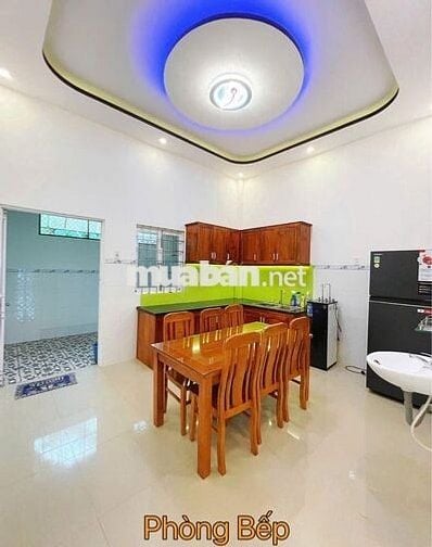 bán căn nhà ở ngay Chợ Thới Tứ Hóc Môn dt rộng 81m2, bán 860 TRIỆU Shr