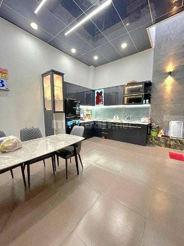 BÁN NHÀ NGANG BỀ THẾ 7.5M HẺM OTO NGỦ TRONG NHÀ CHỈNH NHỈNH 5 TỶ