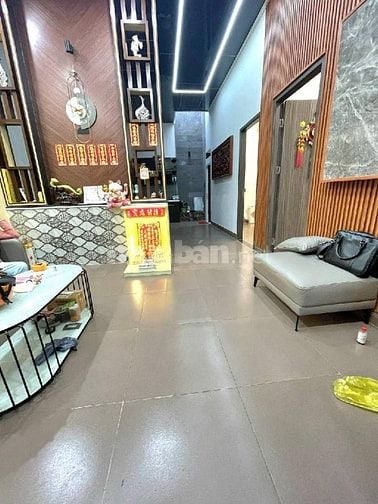 BÁN NHÀ NGANG BỀ THẾ 7.5M HẺM OTO NGỦ TRONG NHÀ CHỈNH NHỈNH 5 TỶ