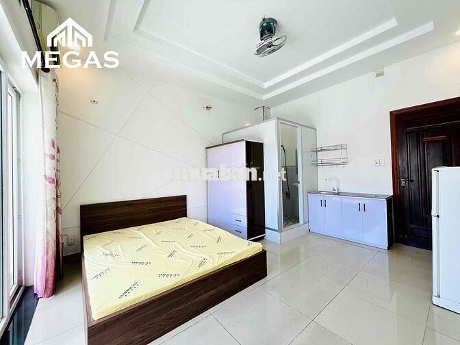 CHDV có BAN CÔNG - CỬA SỔ LỚN - NỘI THẤT ngay LÊ VĂN QUỚI trống sẵn 😍