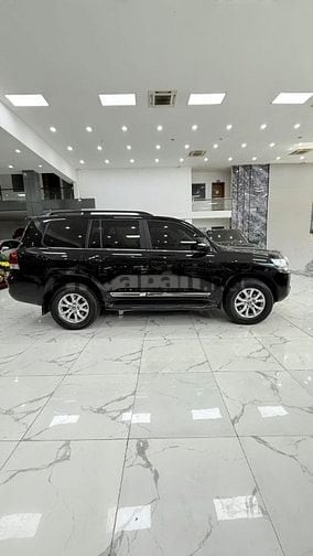 Bán Toyota Land Cruiser 4.6V8 sản xuất 2019. Xe quá mới.