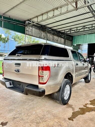 Ford Ranger 2015 số sàn 2 cầu