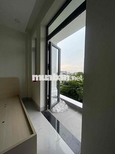 Khai trương phòng ban công mới 100% - Đặng Thuỳ Trâm gần ĐH Văn Lang
