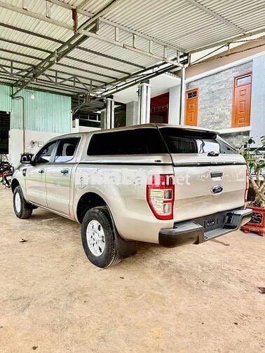 Ford Ranger 2015 số sàn 2 cầu