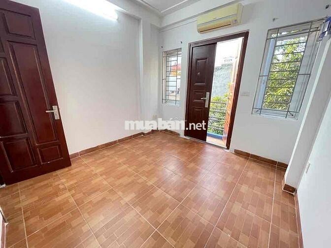 Định công 35m 6 tầng nhà đẹp ở ngay