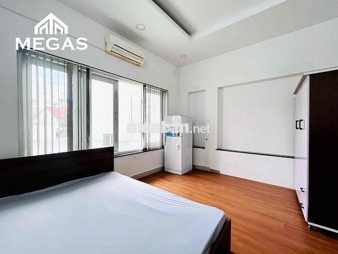 CHDV có BAN CÔNG - CỬA SỔ LỚN - NỘI THẤT ngay LÊ VĂN QUỚI trống sẵn 😍