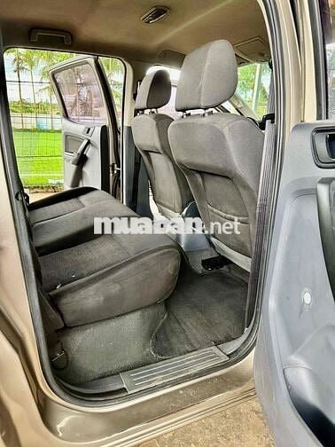 Ford Ranger 2015 số sàn 2 cầu
