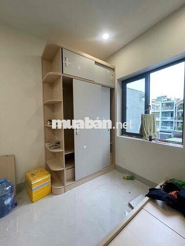Khai trương phòng ban công mới 100% - Đặng Thuỳ Trâm gần ĐH Văn Lang