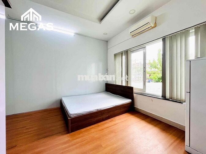 CHDV có BAN CÔNG - CỬA SỔ LỚN - NỘI THẤT ngay LÊ VĂN QUỚI trống sẵn 😍