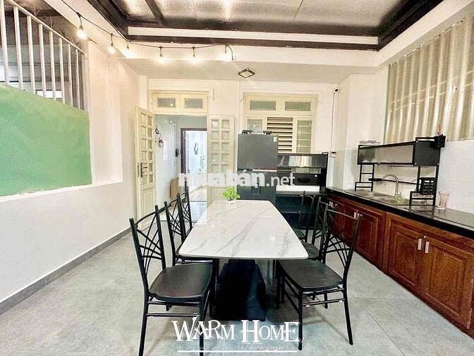 Cho thuê PENTHOUSE rộng 40m2_FULL NỘI THẤT ngay Ngã tư Hàng Xanh✅