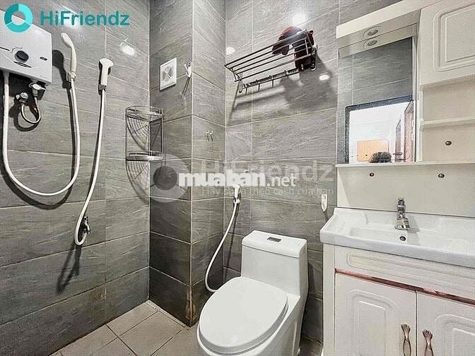 Căn Hộ 2 Phòng Ngủ Cửa Sổ Full Nội Thất Giá Rẻ Gần ĐH UFM Quận 7