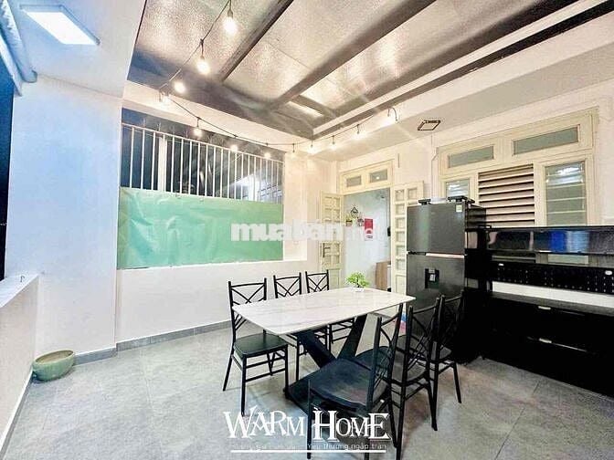 Cho thuê PENTHOUSE rộng 40m2_FULL NỘI THẤT ngay Ngã tư Hàng Xanh✅