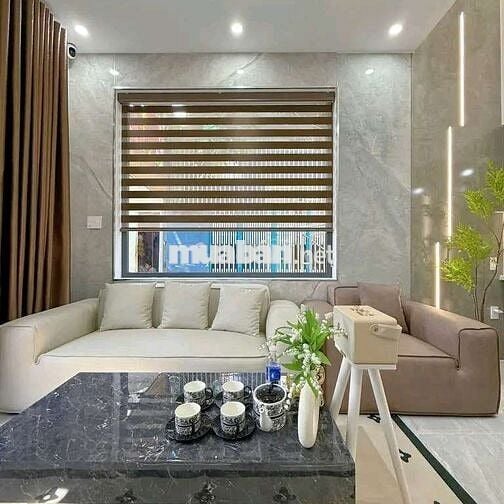 Nhỉnh 6 tỷ Phú Diễn - 35m2 - 2 thoáng - nở hậu full nội thất ở ngay