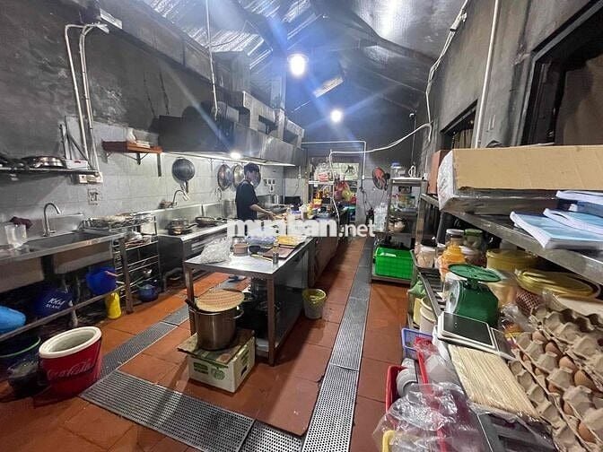 Nhượng lại đam mê quán ăn thái MT Lê Văn Lương doanh thu tốt
