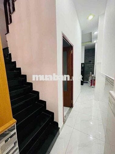 Bán nhà SHR đường Đông Bắc Q12 , 3pn , Ban công. giá 3 tỷ 750 tl
